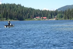 08_Bruce-on-Knouff
